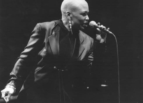 Magazin um 5: Radiofabrik verlost 3 x 2 Karten für Dee Dee Bridgewater