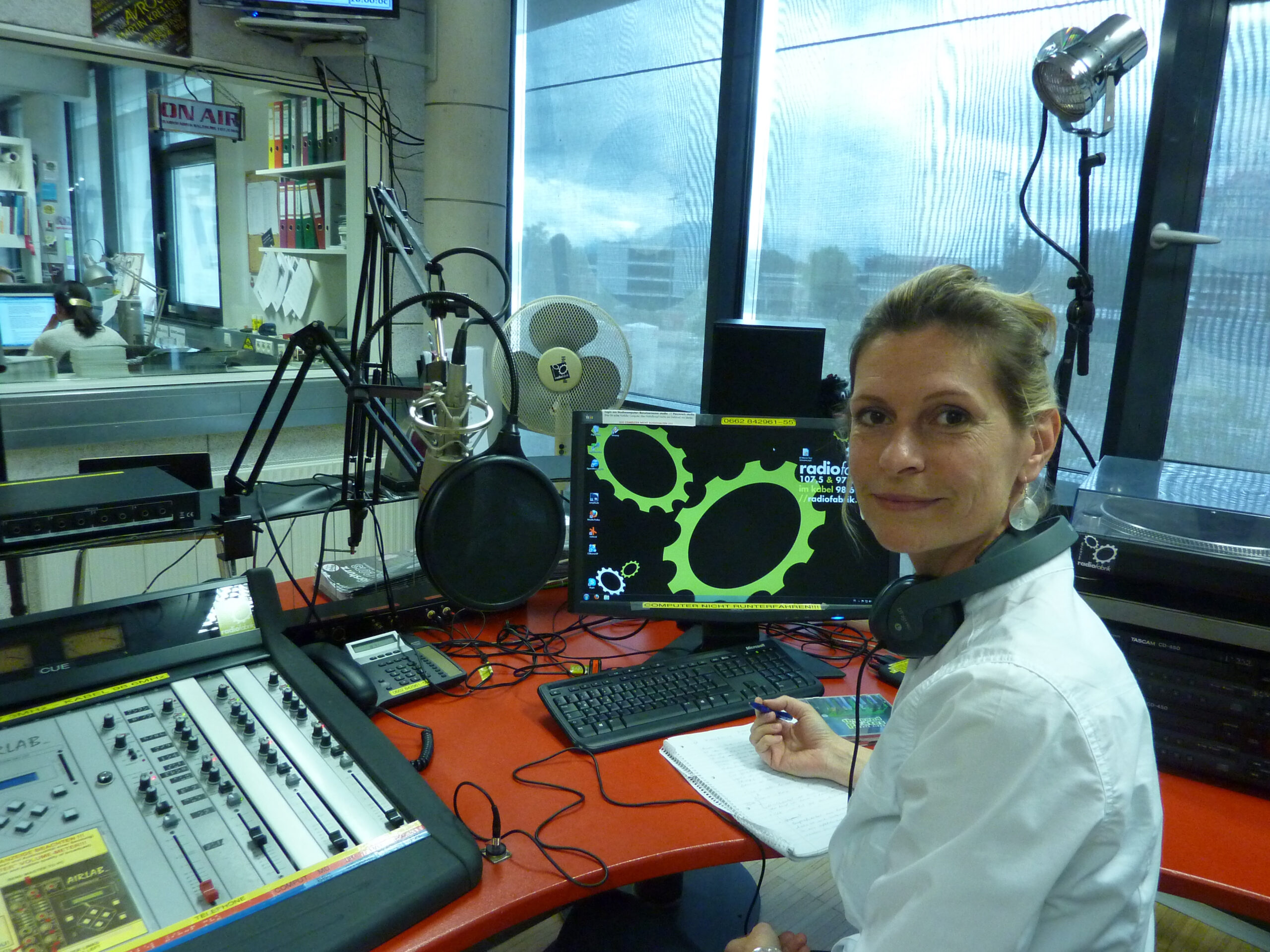 FabrikantInnen vorgestellt: Logos on Air