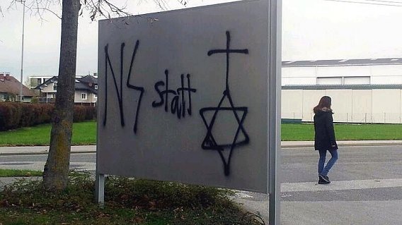 Nazi-Parolen in der Karolingerstraße (Bildquelle: SN/SN)