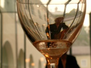 Thomas Oberender im Weinglas der Wirklichkeit