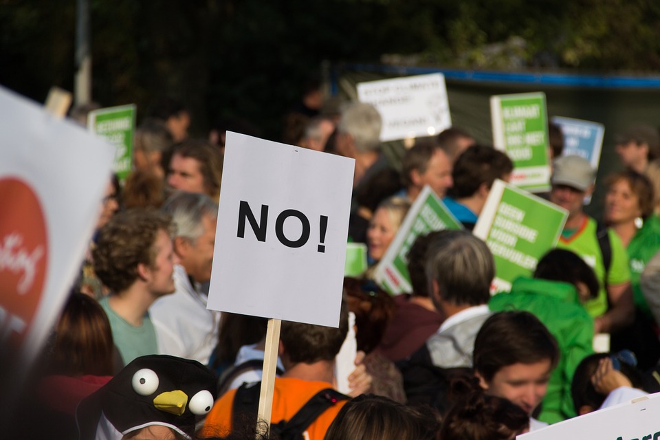 unerhört! Protestbewegungen: Gelbwesten in Frankreich / #TeachersForFuture in Österreich
