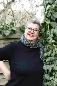 FGITA Sonja Schiff Mit Baum